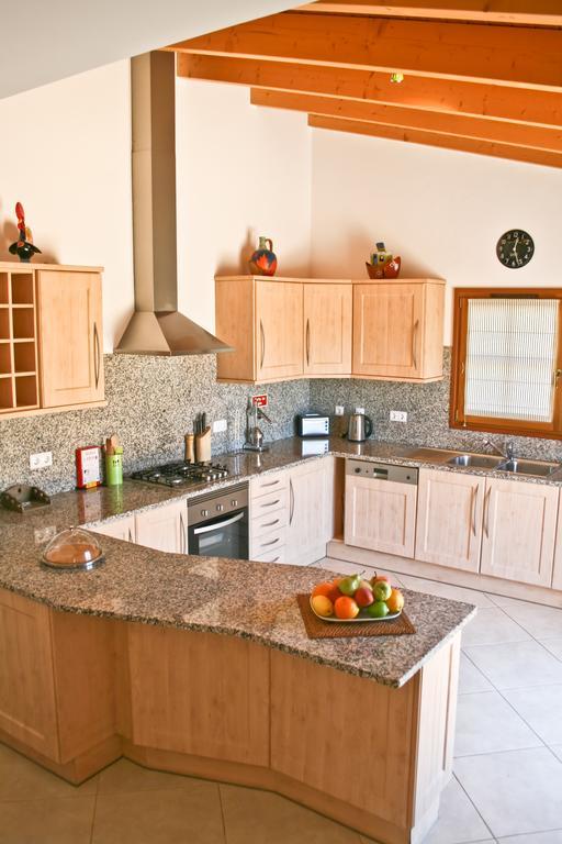 Almaverde Village & Spa Resort Бургау Номер фото